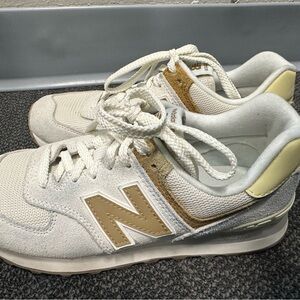 Women’s New Balance shoes